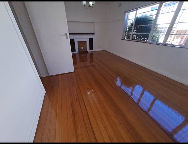 2 bed property to rent in WORCESTER CENTRAL